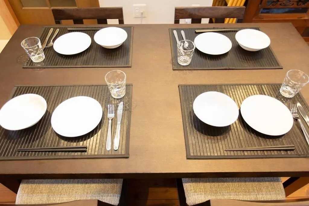 Kanmuritei Guest House Up To 7 Pax, 冠邸l和モダン最大7名まで宿泊可能 京都 日本
