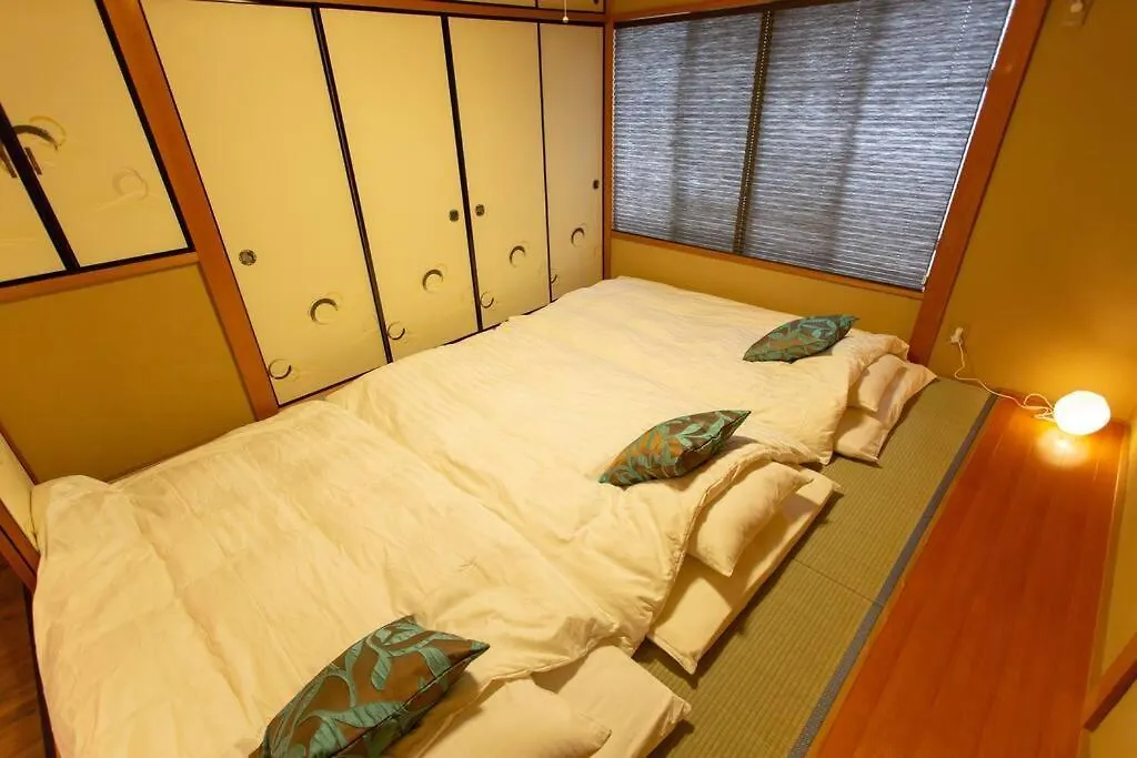 Kanmuritei Guest House Up To 7 Pax, 冠邸l和モダン最大7名まで宿泊可能 京都 公寓