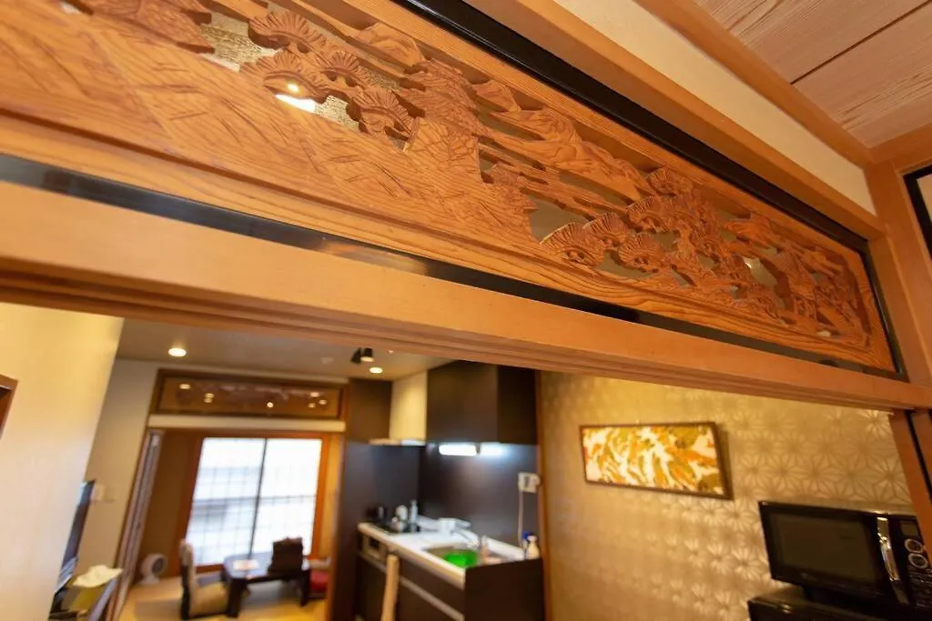 Kanmuritei Guest House Up To 7 Pax, 冠邸l和モダン最大7名まで宿泊可能 京都 0*,  日本