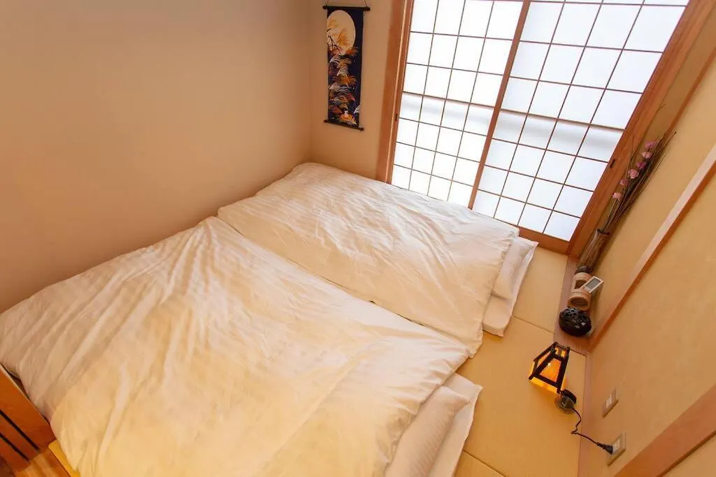 公寓 Kanmuritei Guest House Up To 7 Pax, 冠邸l和モダン最大7名まで宿泊可能 京都