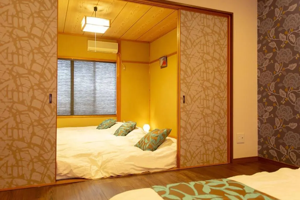 Kanmuritei Guest House Up To 7 Pax, 冠邸l和モダン最大7名まで宿泊可能 京都