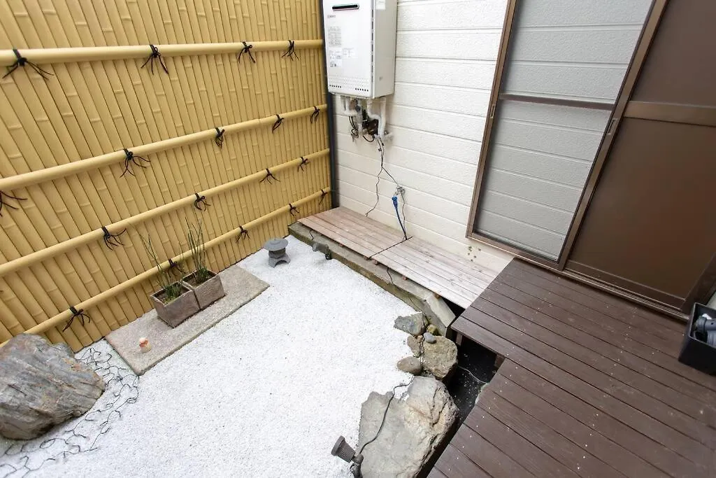 Kanmuritei Guest House Up To 7 Pax, 冠邸l和モダン最大7名まで宿泊可能 Kyoto 0*,