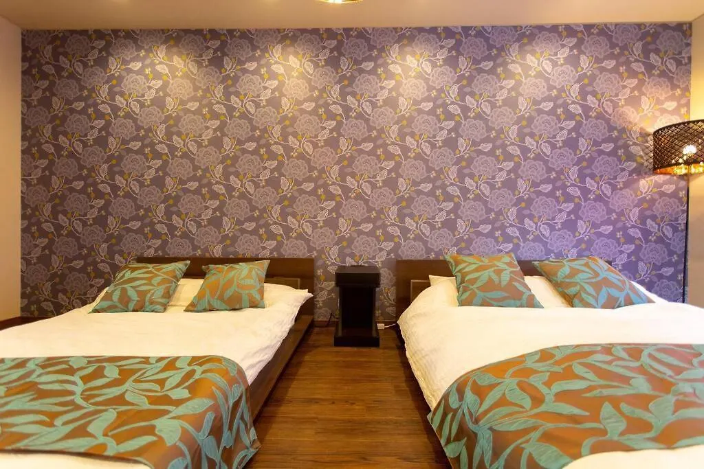 Kanmuritei Guest House Up To 7 Pax, 冠邸l和モダン最大7名まで宿泊可能 京都